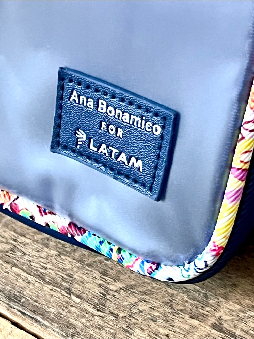 LATAM Airlines Ana Bonamico Business Class Amenity Abstract Art Travel Pouch